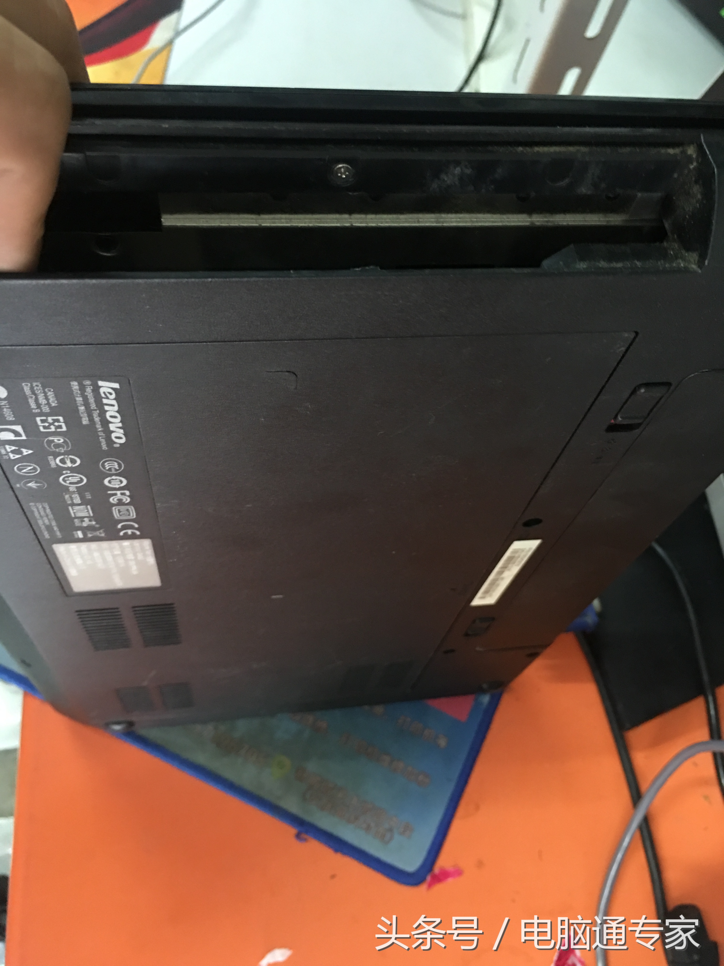 这电脑拆的我实在忍不住笑了!