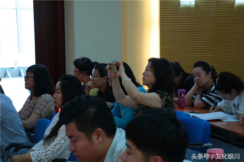 “悟初心践使命解难题促发展”｜银川市文广局*党**委书记、局长刘涛带头讲*党**课