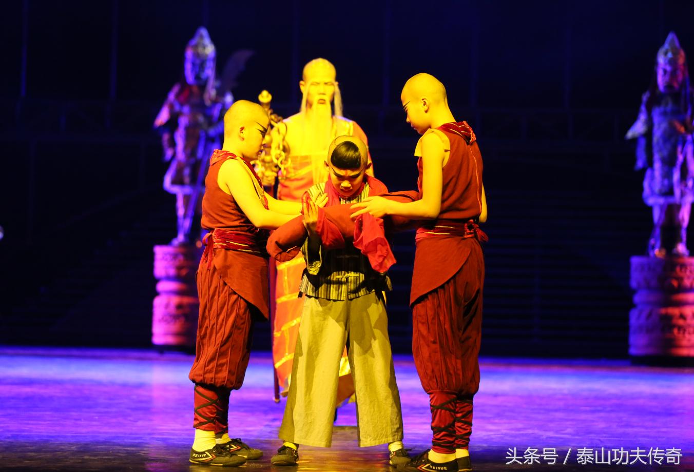 纯一，从平凡少年到一代宗师！强者都是在铸炼中成长的人