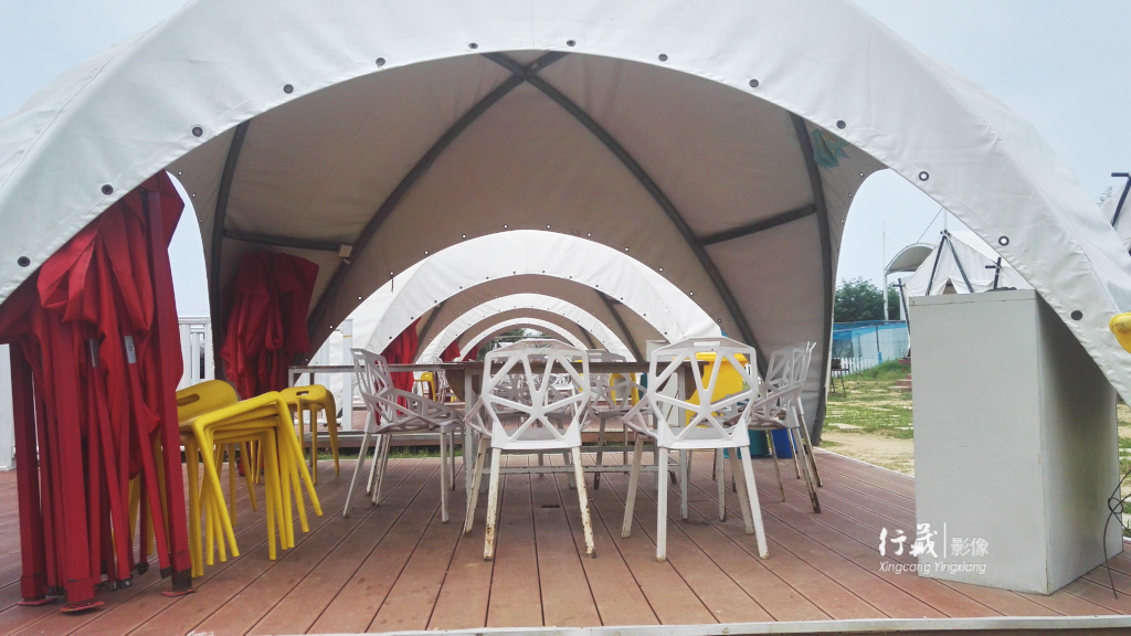 一个好玩的农庄！帐篷烧烤足球赛CS拓展摘果子