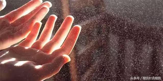 上身热下身凉怎么回事按什么穴位,天那么热你却那么冷