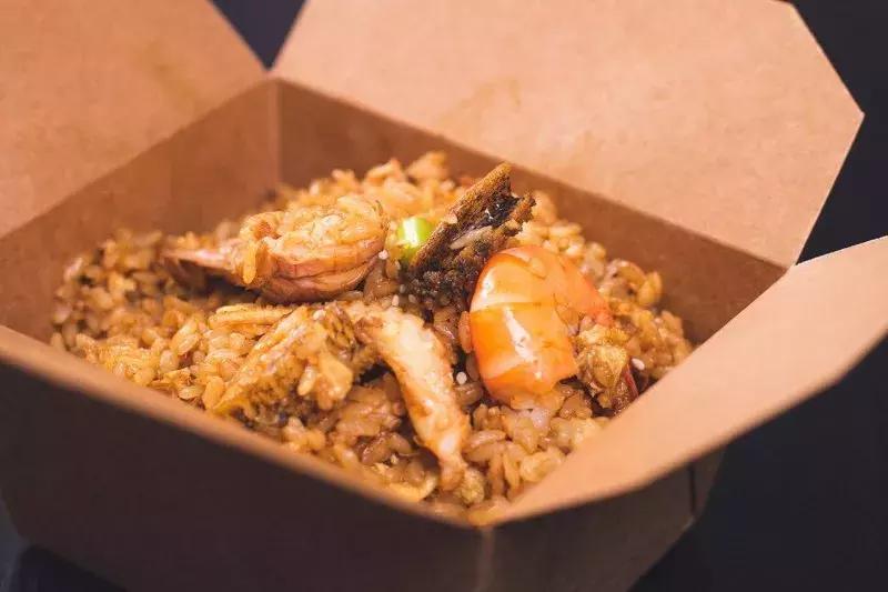 老婆饼没老婆，鸡精没有鸡，这不是很正常吗