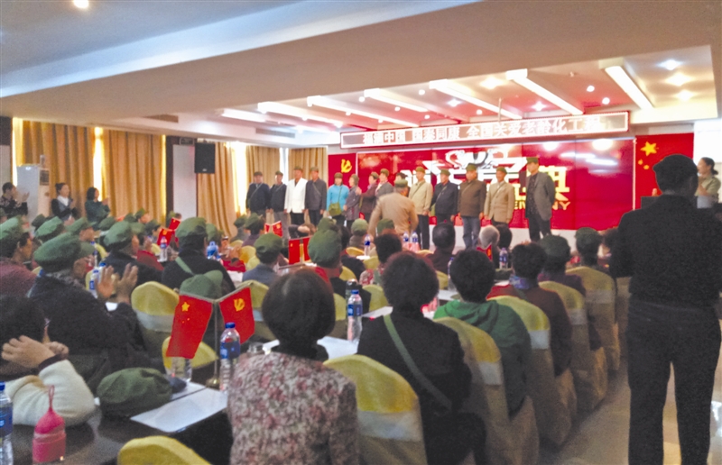 向老年人高价推销保健品怎么看,大妈推销保健品骗局