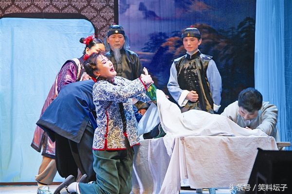 二姐横死，16岁小妹历尽艰辛为其伸冤，真实的杨三姐告状