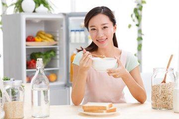 孕妈妈刚刚怀孕要吃什么比较好,怀孕初期吃什么让宝宝发育快点