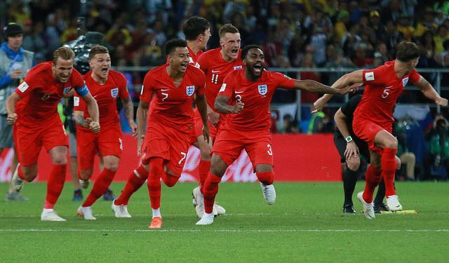 乌贼刘毒奶首失效！英格兰点球惊险过关！网友：快乐足球好运常在