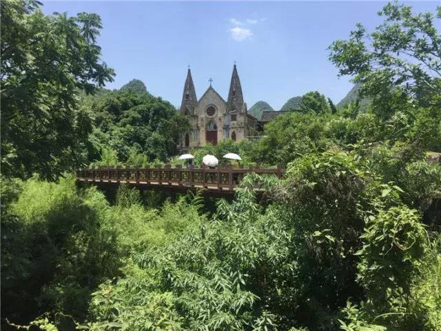 黄果树有多少年的历史了,90年代黄果树什么样