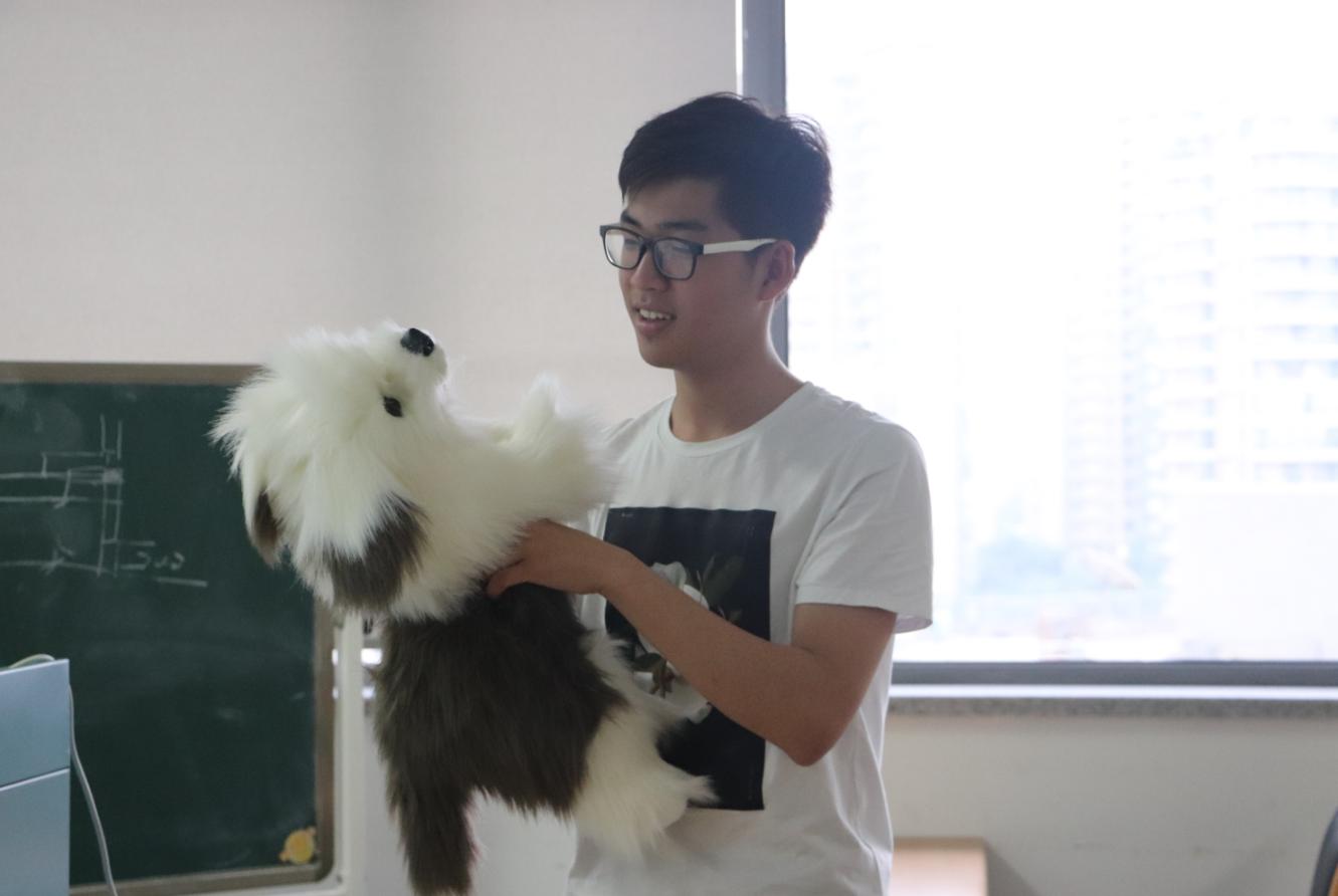 浙大有一个用肚子说话的“痴汉”！