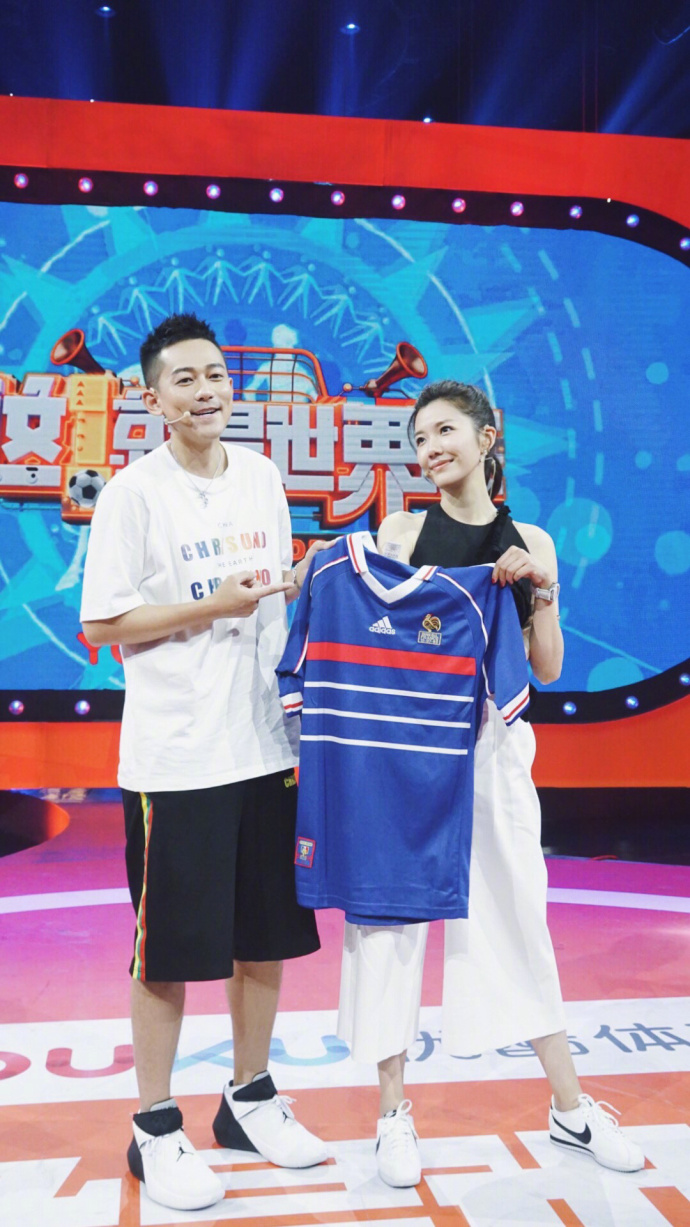 乌贼刘毒奶首失效！英格兰点球惊险过关！网友：快乐足球好运常在