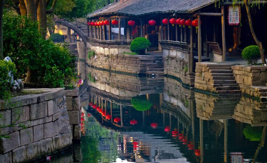苏州周庄江南水乡古镇,苏州周庄和西塘哪个好