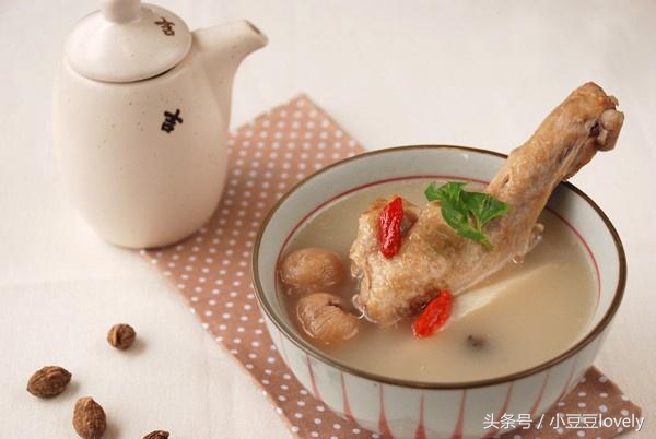 冬天怎样煲老鸭汤,怎么煲老鸭汤最好喝