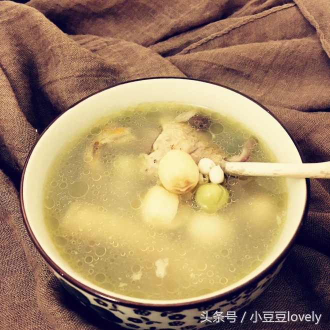 冬天怎样煲老鸭汤,怎么煲老鸭汤最好喝