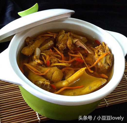 冬天怎样煲老鸭汤,怎么煲老鸭汤最好喝