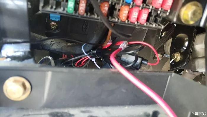 360度四路全景流媒体后视镜安装,多功能流媒体后视镜安装过程