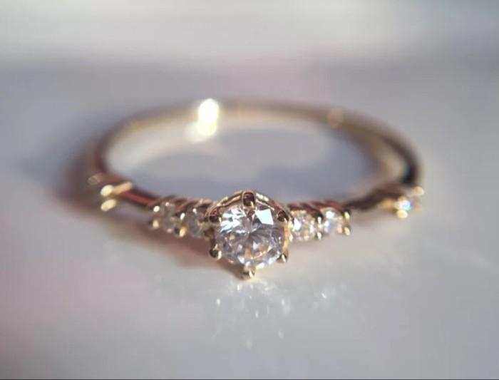 十二星座专属唯美戒指,双子座是祖母绿,金牛座是花仙子呢!