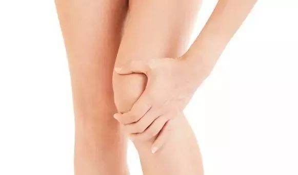 膝关节炎膝盖冷疼要注意些什么,膝盖疼怎样锻炼才能快速恢复