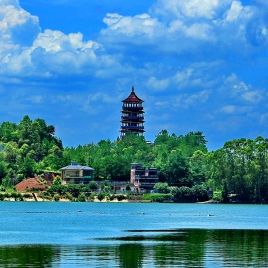 盘点梅西在足球场上,足坛里的梅西视频