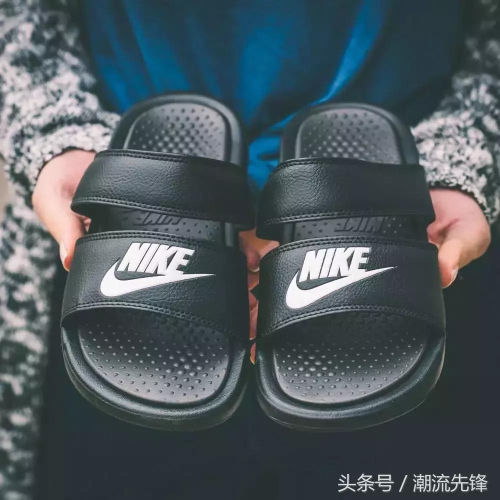 今夏最适合的凉拖,夏天给自己备几件羽绒服