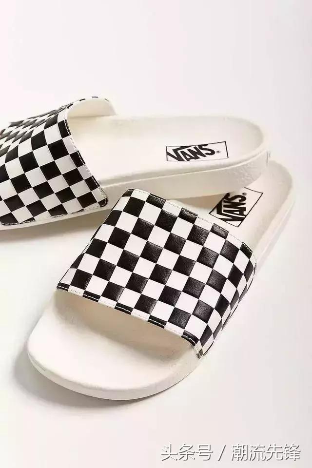 今夏最适合的凉拖,夏天给自己备几件羽绒服