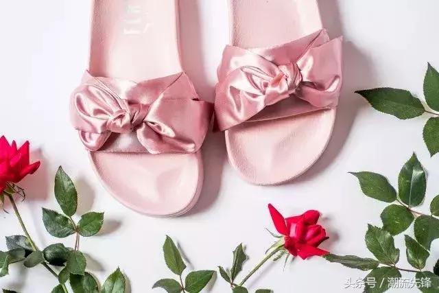 今夏最适合的凉拖,夏天给自己备几件羽绒服