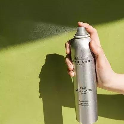 想和呆萌系偶像Jeffrey学一学这个夏天最流行的“轻护肤”！