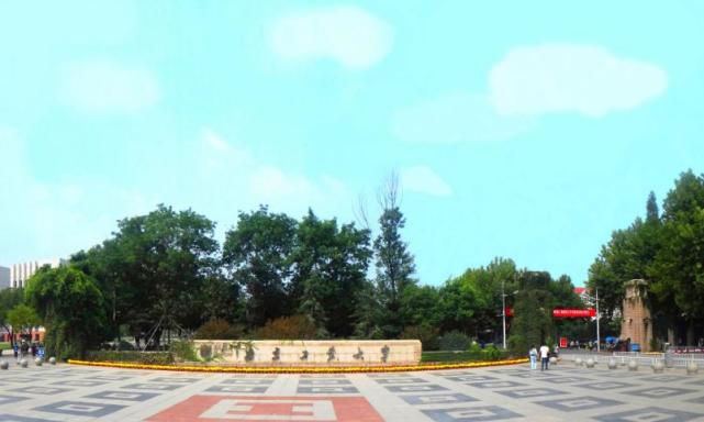 与*京大南**学同属一脉，从双非之首到四非之首，这所大学有多委屈？