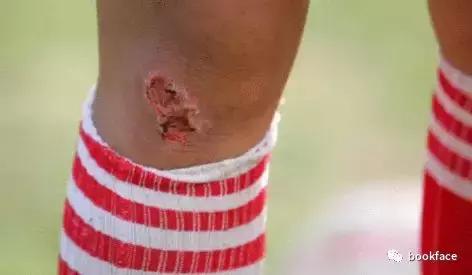 谁说中国足球不行？这群中国女孩，自己种菜捡垃圾，拿下世界冠军