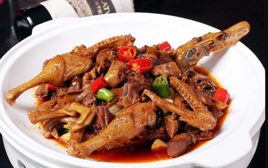 啤酒鸭最正宗的教程配方,正宗啤酒鸭最全香料配方