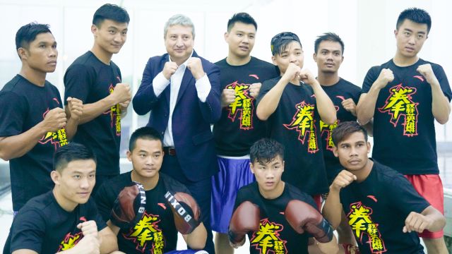 邹市明与冉莹颖拳坛传奇的另一面,冉莹颖和邹市明出席活动