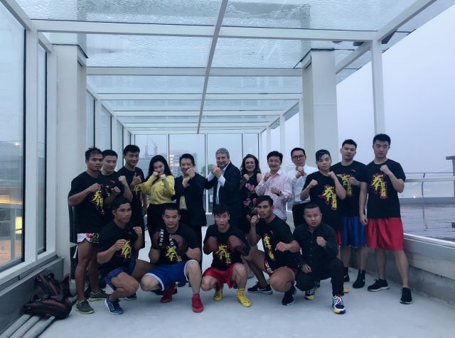 邹市明与冉莹颖拳坛传奇的另一面,冉莹颖和邹市明出席活动