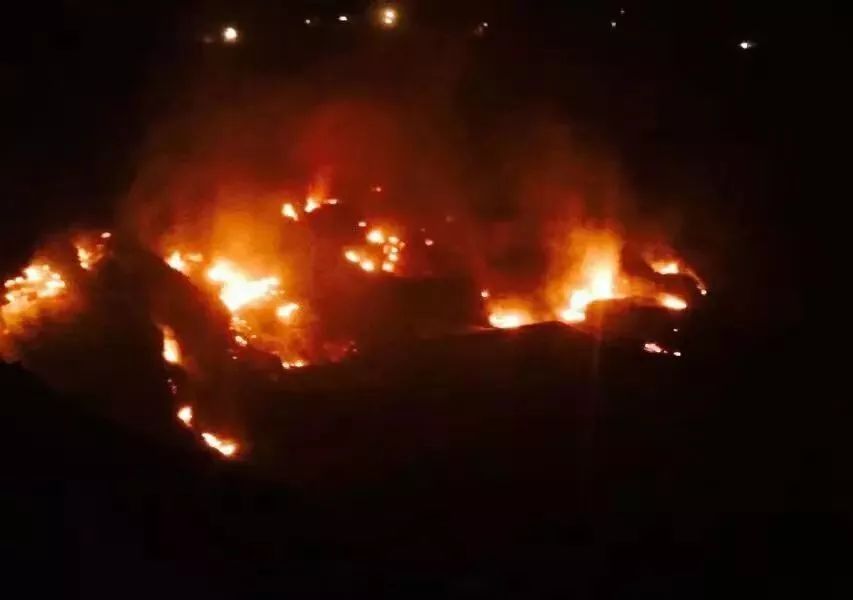 真“机”不怕火炼，李波驾驶沃尔沃挖机与死神擦肩而过