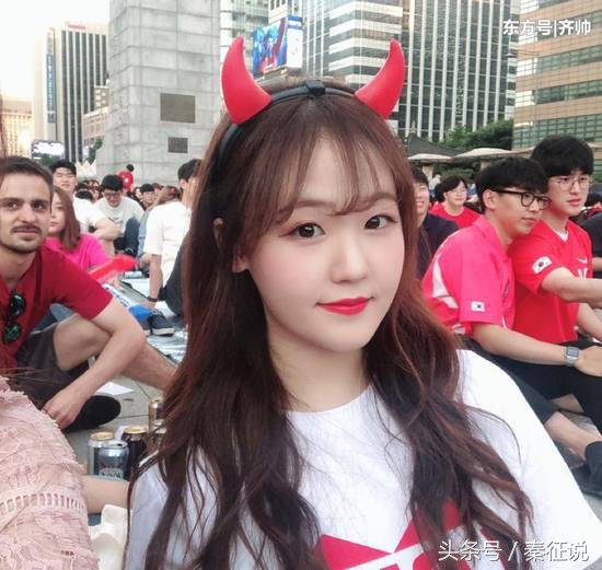 日本女球迷vs韩国女球迷,中韩女球迷惊艳亮相