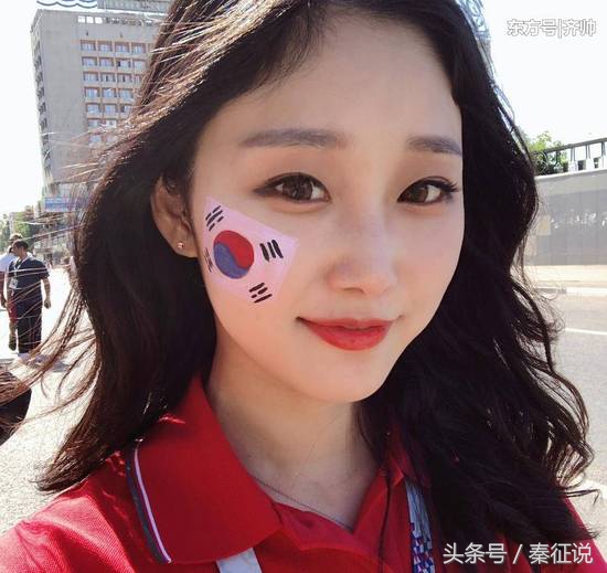 日本女球迷vs韩国女球迷,中韩女球迷惊艳亮相