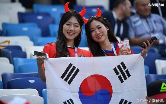 日本女球迷vs韩国女球迷,中韩女球迷惊艳亮相