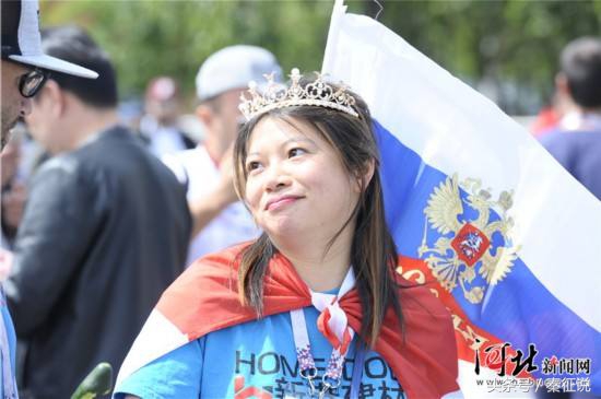 日本女球迷vs韩国女球迷,中韩女球迷惊艳亮相