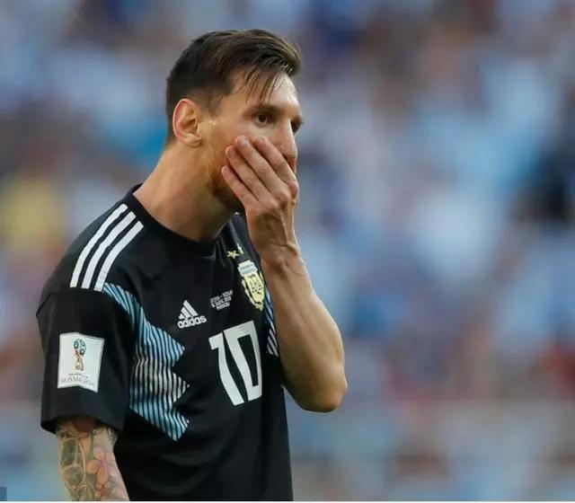 梅西躺着中枪,梅西世界杯现象级表现