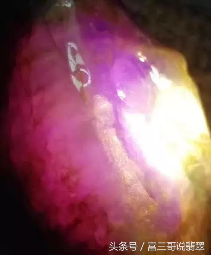 赌石应该赌什么样的翡翠原石,赌石赌的是玉还是翡翠