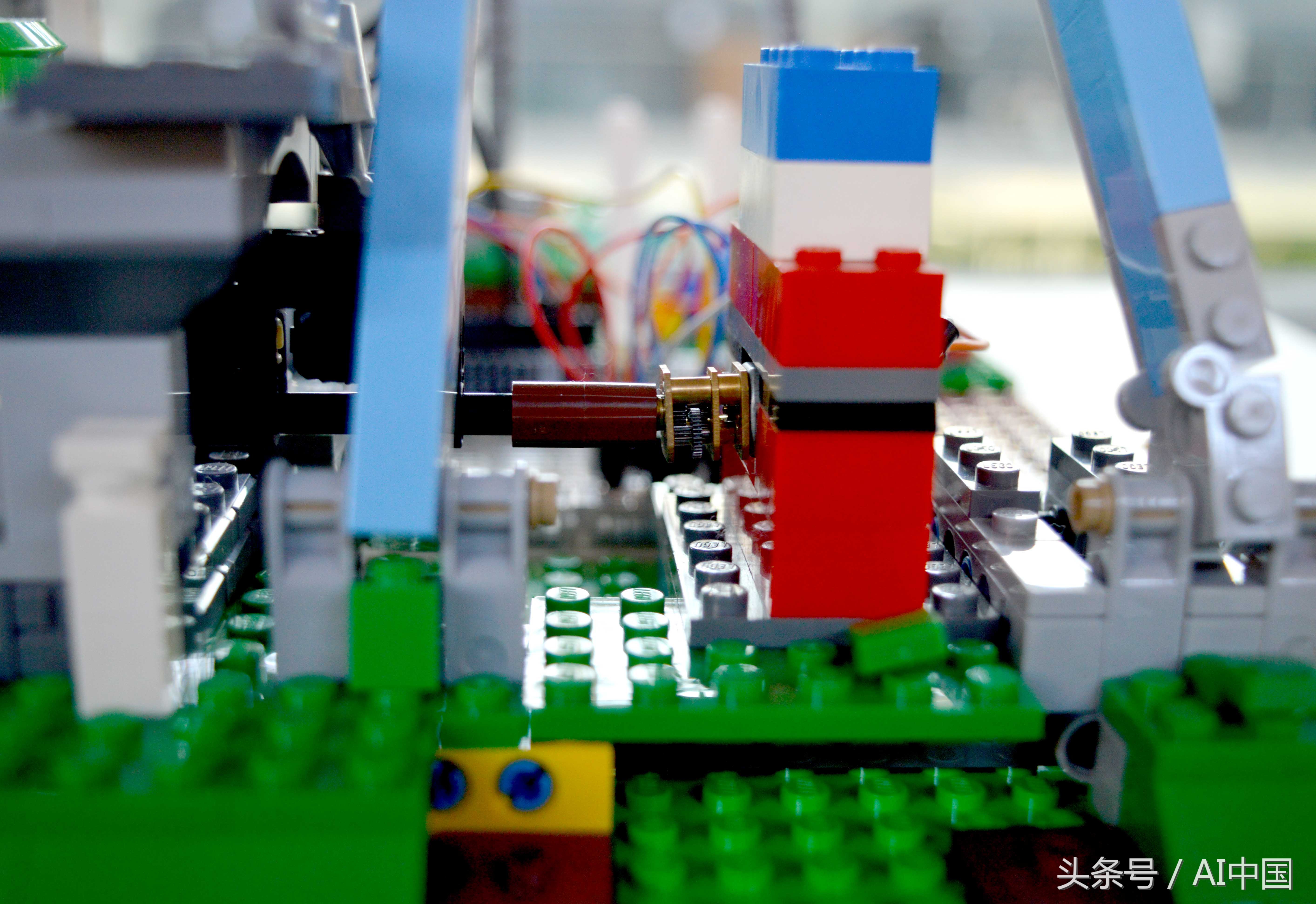 试手小练:建造一个面部识别摩天轮!