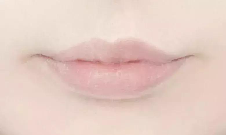 千万别买的彩妆,值得入手的几款经典口红