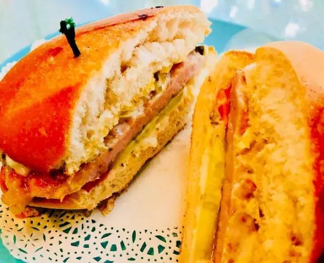 吃TVB长大的孩子,念念不忘的“港式”风味!加精收藏这四家店!