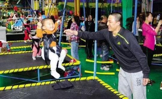 游乐园游玩礼仪,游乐场玩耍礼仪小规则