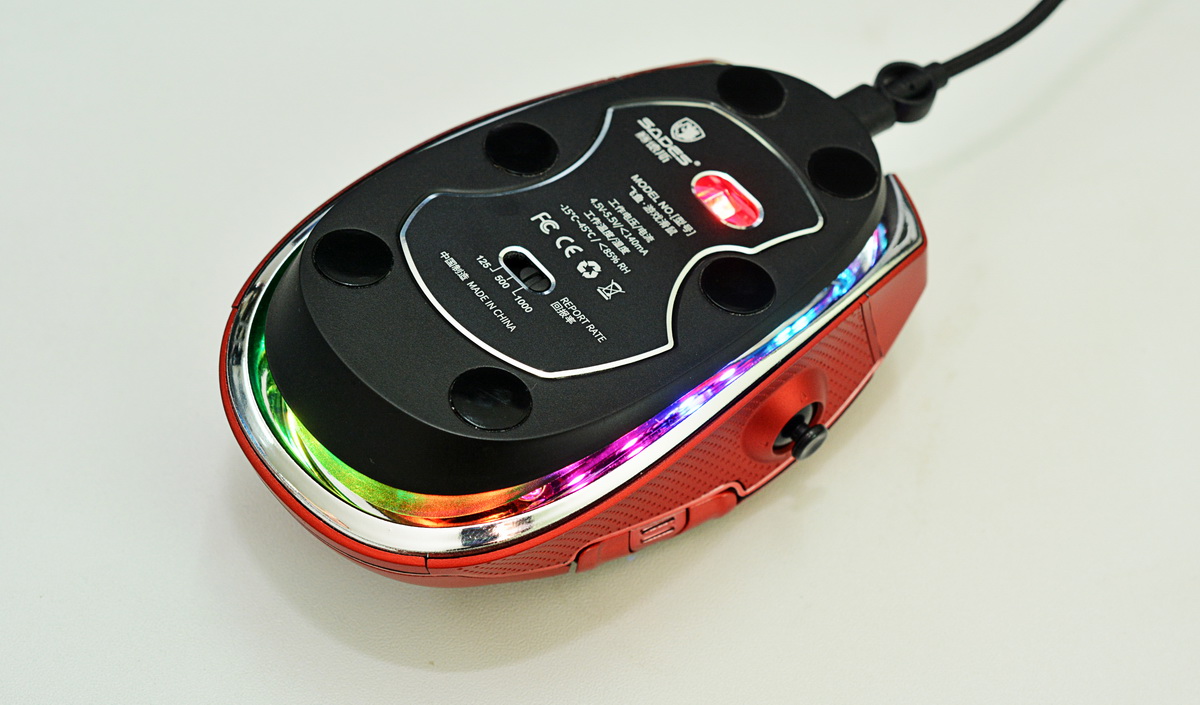 国产大玩个性，分分钟玩懂赛德斯飞鱼游戏鼠标