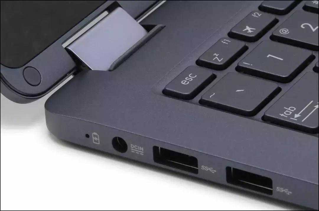 把手机处理器塞进笔记本，轻薄后空翻高通畅370骁龙本来了