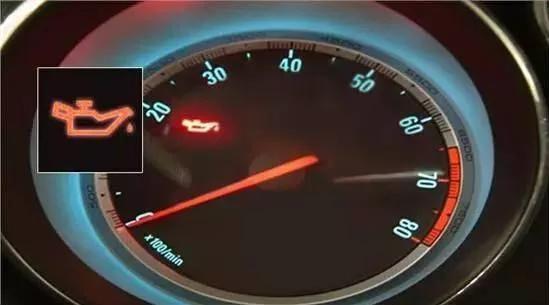 车上这几个灯亮了请马上停车,车上亮的八种灯请注意停车