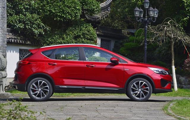 19款帝豪gs1.4t雅版当年落地价,帝豪gs2018自动领尚款