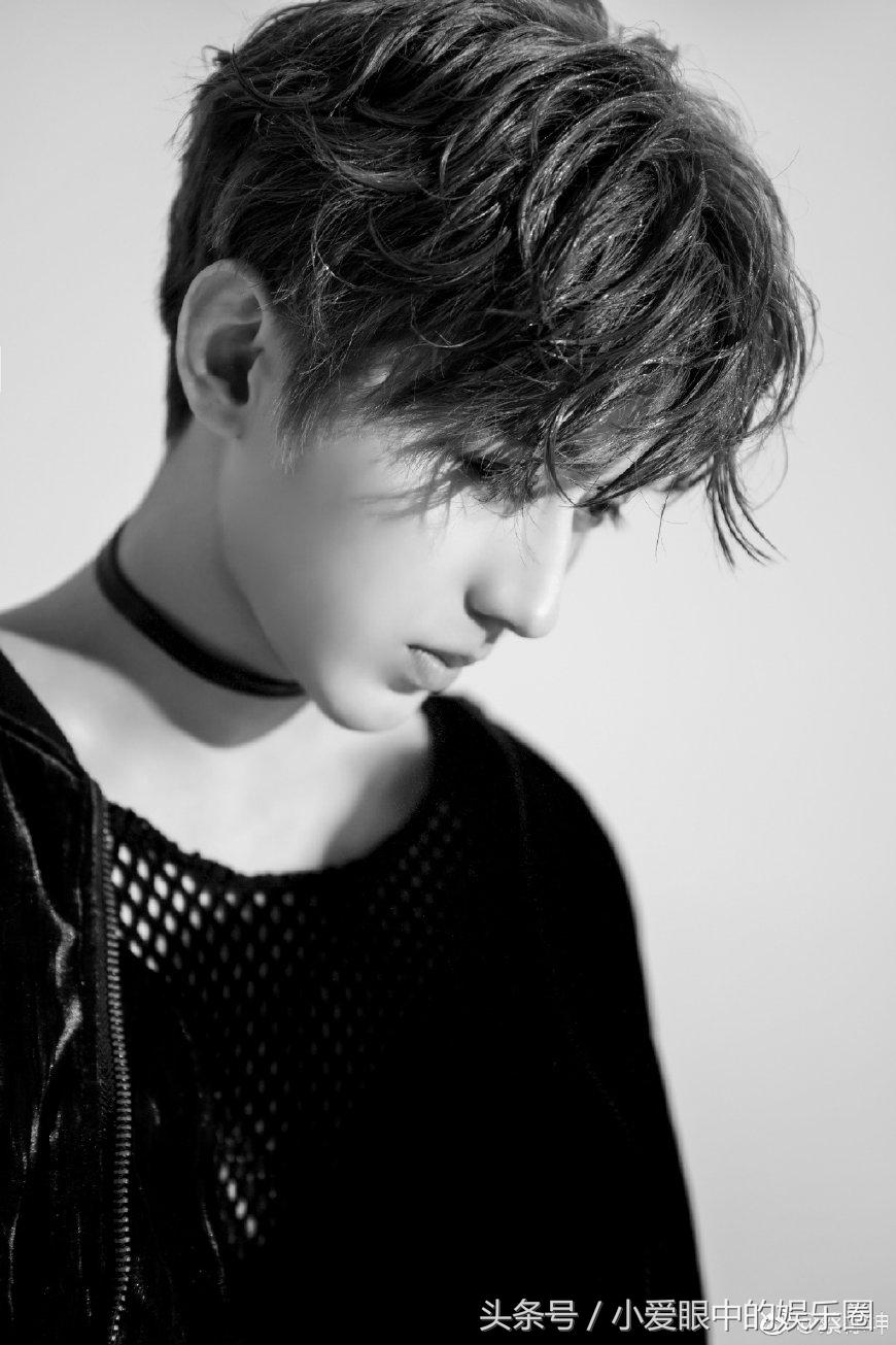 专业人士评价蔡徐坤的颜值,2018蔡徐坤正脸照片