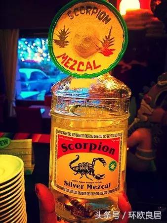 过海关带什么违禁品挨拘留,过海关带多了钱还没收吗