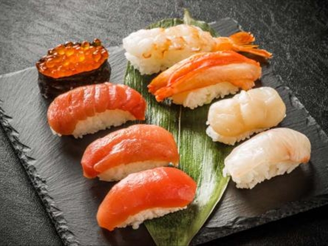 寿司大家喜欢吗,寿司各种各样