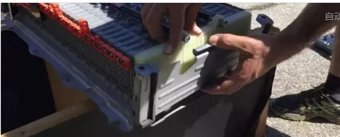 万用表如何测试动力电池,动力电池维修教程