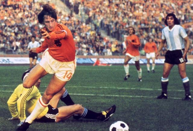 迪巴拉c罗梅西的替补,足坛最佳十一人梅西现场